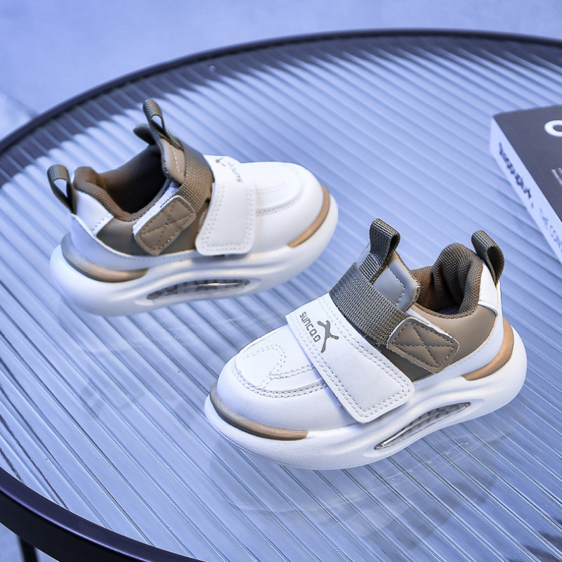 Koreanische Version der neuen Kindermode-Sportschuhe mit weichen Sohlen für Frühling und Herbst, Online-Berühmtheiten für Freizeitschuhe für Mädchen._voghion.com