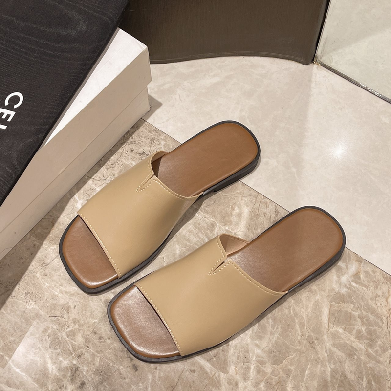 Women's Summer Outerwear 2025 New French Square-toed Flat Beach Flip-flops_voghion.com