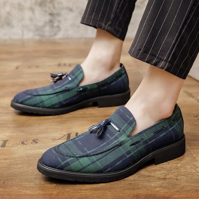 Suitable For All Seasons 2020 New Men's Tassel Trendy British Style Small Leather Large Size Casual Shoes Slip-On Loafers Men_voghion.com