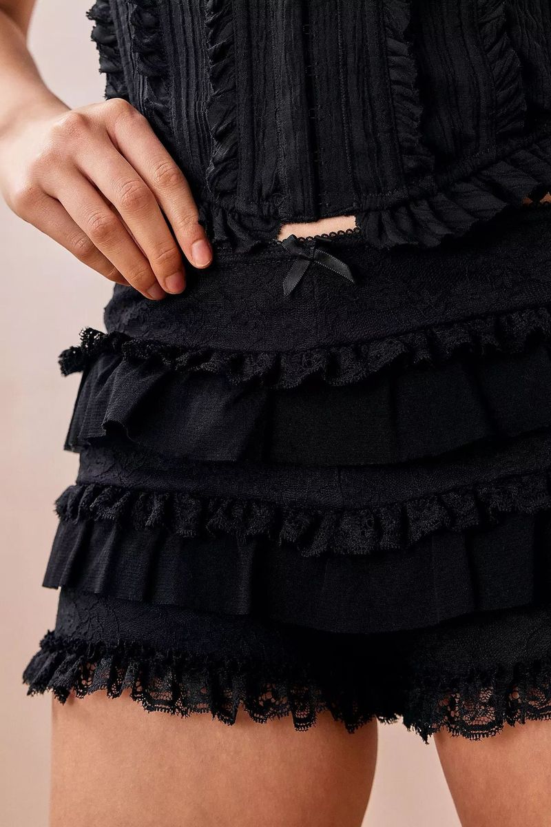 Damenbekleidung Multi Layer Cake Stacking Shorts Hot Pants Hot Girl Sexy Fashion Spitzenshorts Weiblich_voghion.com
