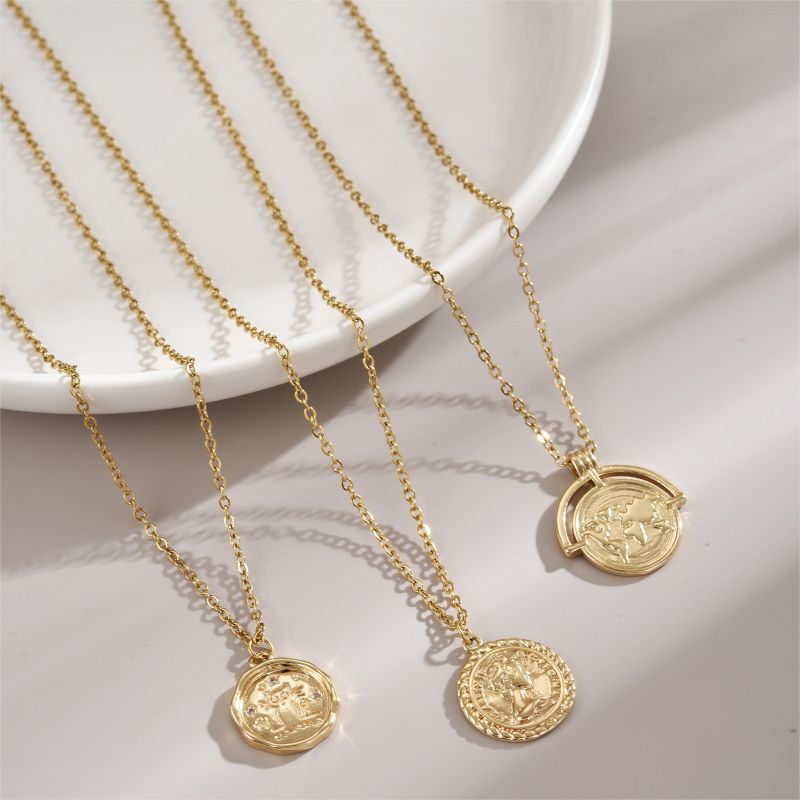 Retro and minimalist Roman coin abstract relief cat necklace for women's high-end sense collarbone chain fashion versatile and beautiful accessories_voghion.com