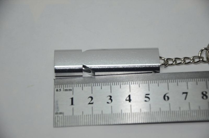 Dwururowy gwizdek ratunkowy ze stopu aluminium – wysoki ton sygnału alarmowego 120 dB do wędrówek, biegania i przygotowania na wypadek katastrof (sprzęt bezpieczeństwa EDC)_voghion.com