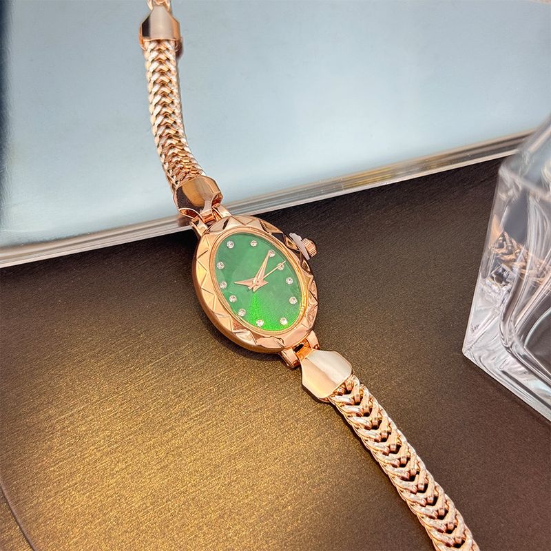 Montre femme ovale compacte rétro, bracelet réglable, bijoux, montre à quartz, petite montre dorée, travail quotidien, anniversaire, cadeau de Saint-Valentin_voghion.com