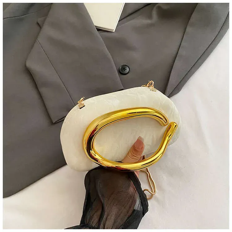 Borsa a tracolla piccola per donna, versatile, quadrata, in metallo rosso vino, per feste_voghion.com