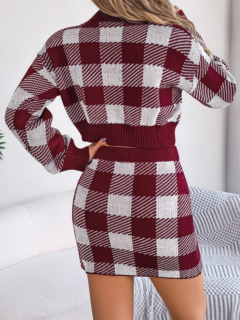 Maglione casual da donna a maniche lunghe scozzese a contrasto con ombelico scoperto, tailleur con gonna che copre i fianchi, abbigliamento_voghion.com