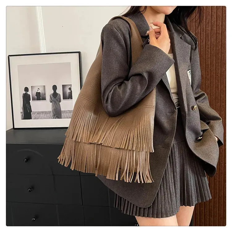 Borse a secchiello portatili da donna, stile parigino, alla moda, stile retrò, autunno inverno, alla moda, con frange, di grande capacità, casual_voghion.com