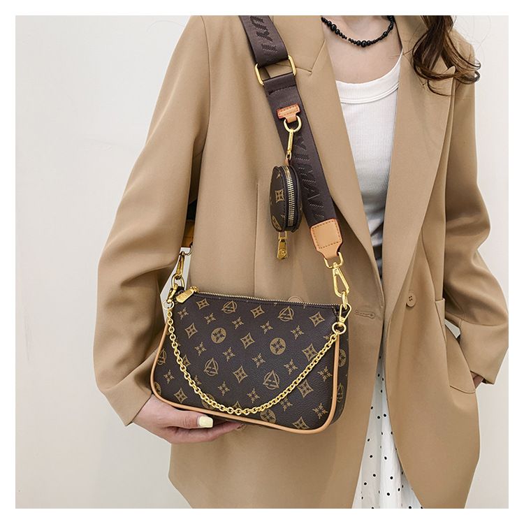 Borsa da donna 2024 nuova borsa a tracolla stampata popolare piccola quadrata versatile tracolla larga borsa da donna a spalla singola_voghion.com