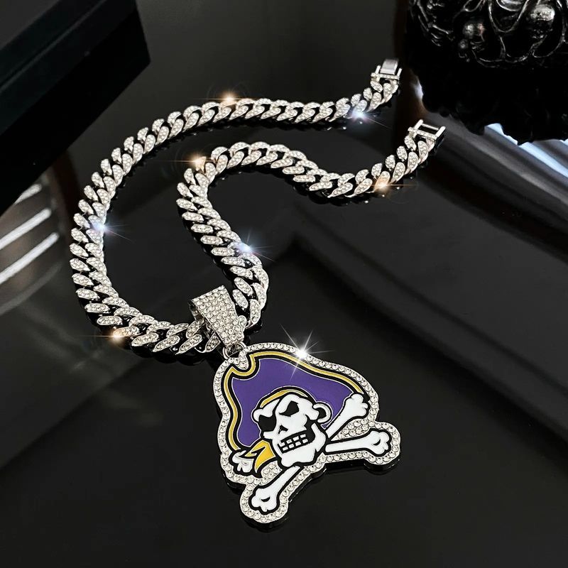 Accessories Men's Versatile Hip-Hop Necklace Fashion Trendy Full Diamond Skull Pirate Pendant_voghion.com