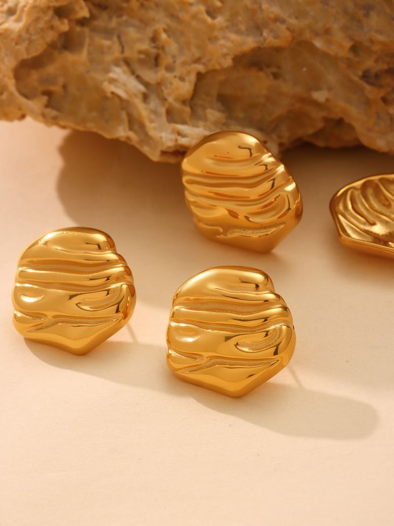 Brincos quadrados geométricos irregulares dobrados em aço inoxidável, estilo açúcar, modernos, simples e personalizados. Brincos de aço titânio com padrão martelo para mulheres._voghion.com