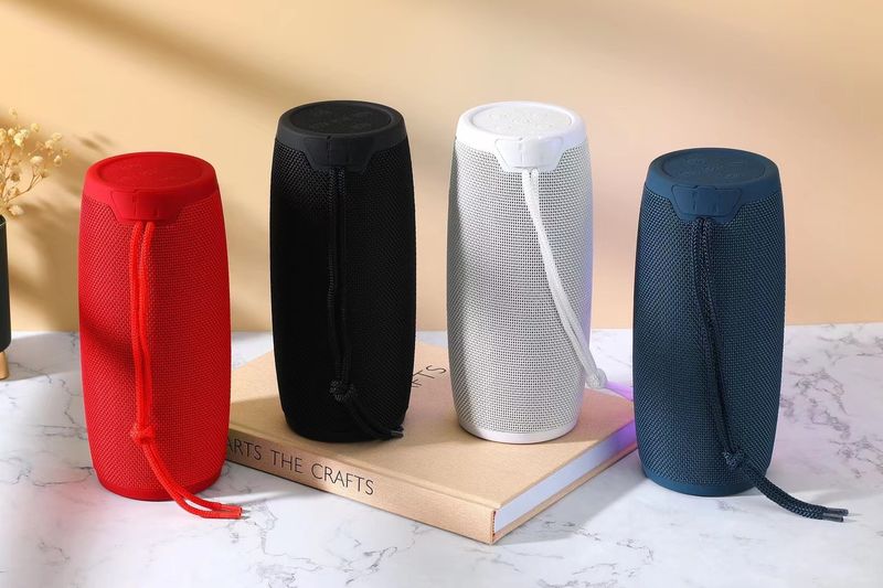 New TG317 wireless Bluetooth pulsating speaker LED seven color outdoor card insertion desktop computer subwoofer_voghion.com