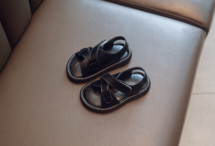 2024 Sandali versatili per bambini semplici alla moda da spiaggia della nuova ragazza estiva 2024 Scarpe singole di marca alla moda con suola morbida_voghion.com