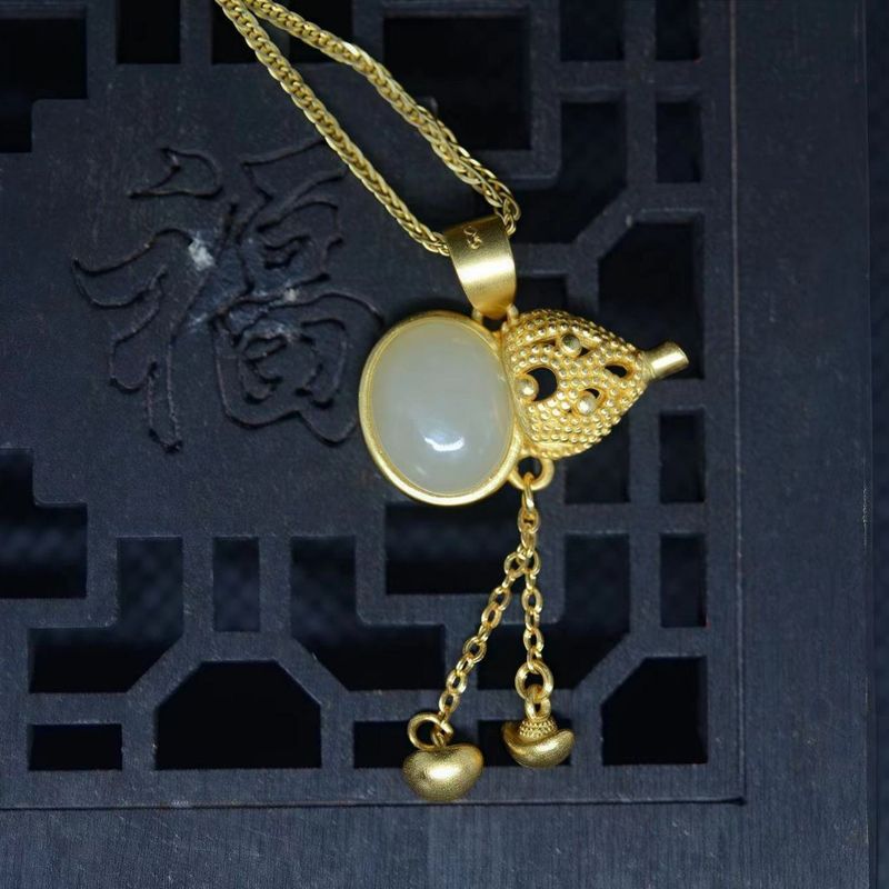 Collana con ciondolo in giada Hetian con montatura in argento e nappa - Design semplice ed elegante a forma di zucca Yuanbao per le donne, regalo ideale_voghion.com