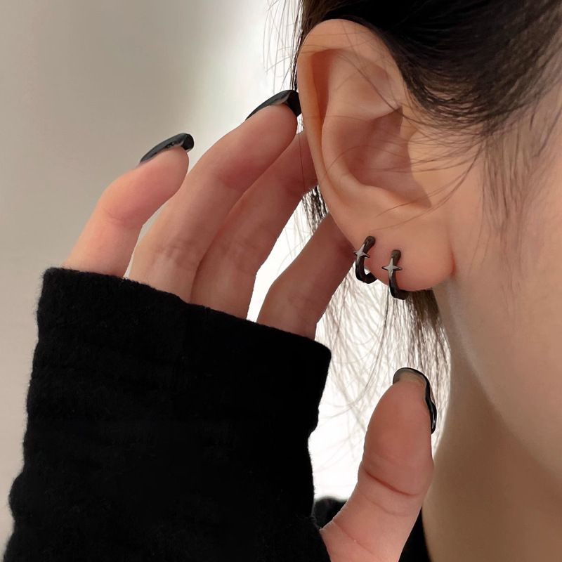 Orecchini a cerchio con borchie a forma di stella e croce, orecchini da uomo, design di nicchia, semplici, versatili e di alta qualità, da donna._voghion.com