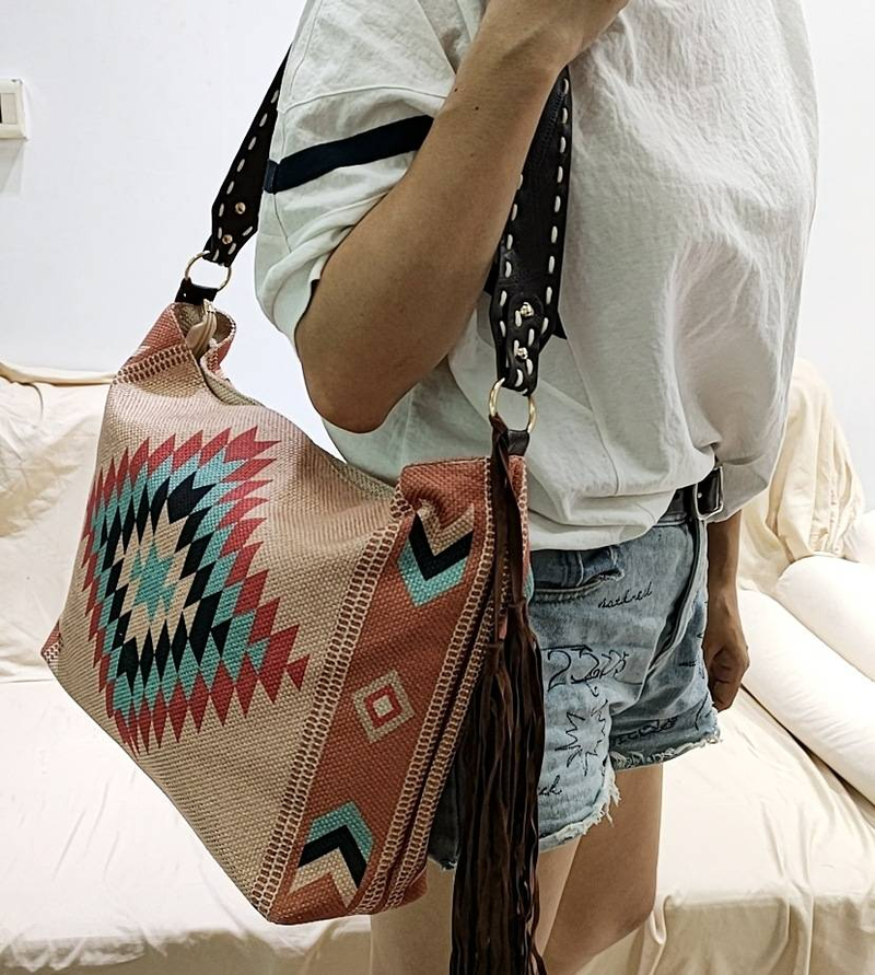 Borsa a tracolla in lino di cotone intrecciato a mano di nuova moda di design bohémien vintage_voghion.com