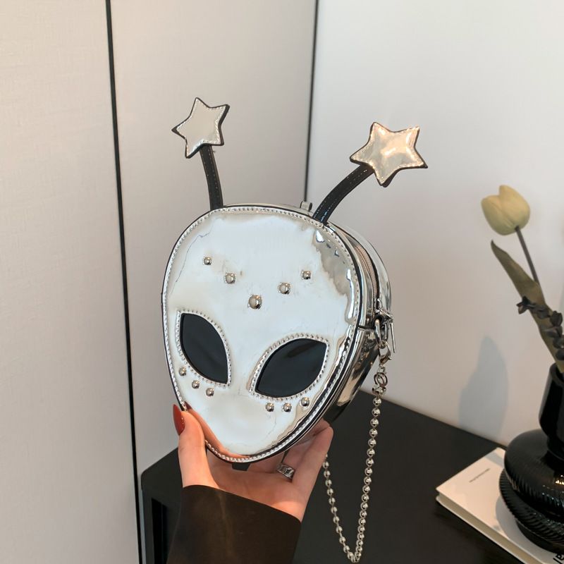 Nuova borsa a tracolla 2025, tendenza di design di nicchia, a forma di alieno, con borchie punk_voghion.com