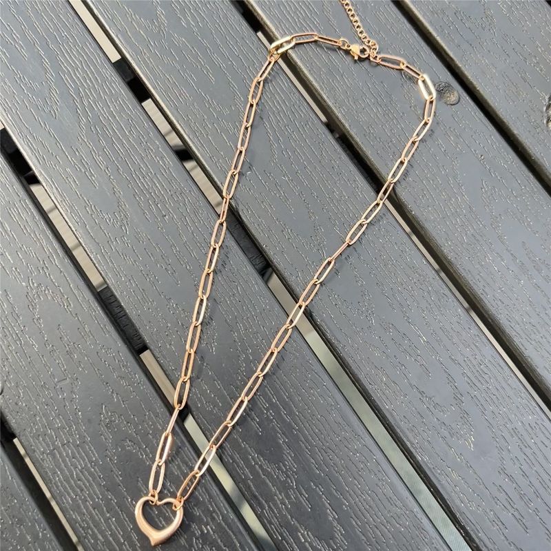 Women's Jewelry Fashion Niche Design Exquisite Stainless Steel Paper Clip Chain Love Hollow Pendant Clavicle Temperament Necklace_voghion.com