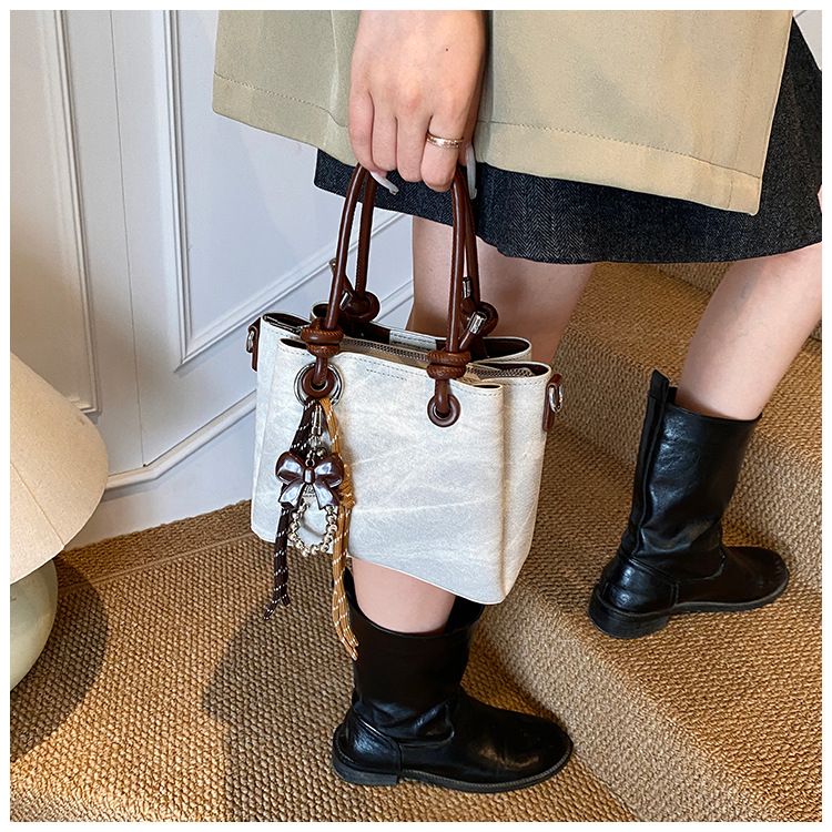 Borsa a mano di alta gamma per donna 2025 Nuova borsa a tracolla autunnale semplice, versatile ed elegante_voghion.com