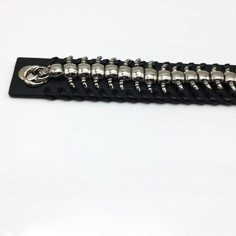 Braccialetto esagerato punk hip-hop con borchie a forma di millepiedi, gioiello in pelle da uomo_voghion.com