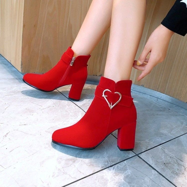 Short Suede Lined Single Boots Round Toe Large Size Autumn Winter New Red Wedding Shoes Chunky Heel High Heels Fashion_voghion.com