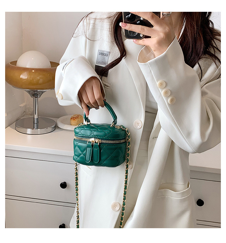 2024 New Fashion Mouth Red Envelope Mini Water Bucket Western style Parent Child Chain Small Fragrant Wind Cross Body_voghion.com