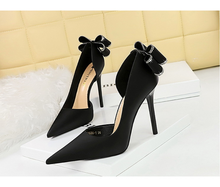 626-H36M Banquet Slim High Heels Shallow Mouth Pointed Side Hollow Water Diamond Back Bow Single Shoes_voghion.com