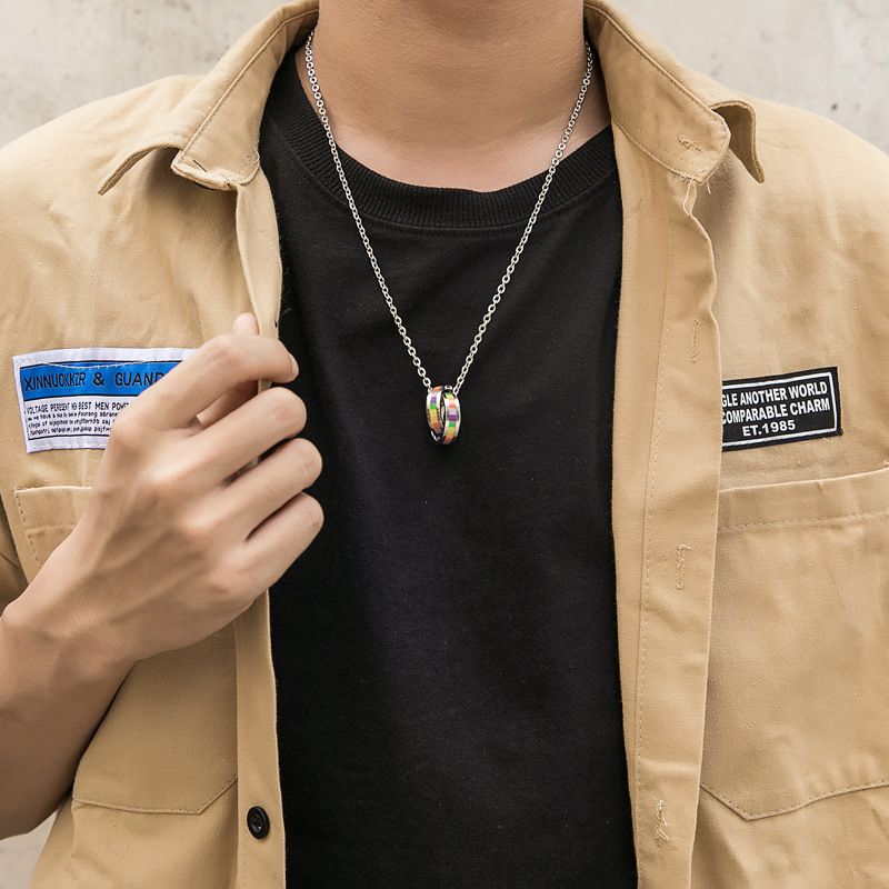 Halsketten Doppelring Regenbogenring-Anhänger-Halskette, einfacher kalter Stil, Titanstahl, trendige Halskette, Herren-Paarschmuck_voghion.com