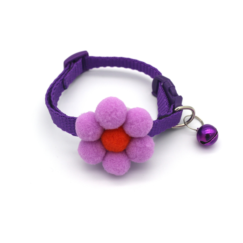 Guangying Collare per cani con fiori traspirante, rilascio rapido, forniture per animali domestici, collare per cani con fiori 3D e campanellino per cani_voghion.com