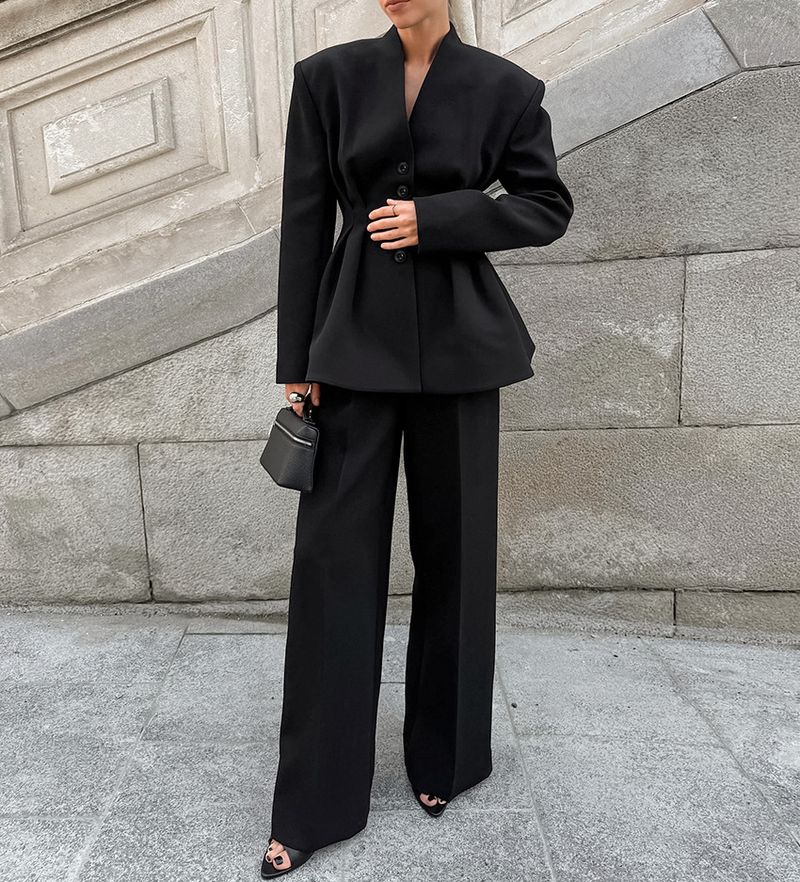2025 Herbstmode Schwarzer Anzug Damen, Taillenbetonter Blazer und Hose Zweiteiliges Set für den Arbeitsweg_voghion.com