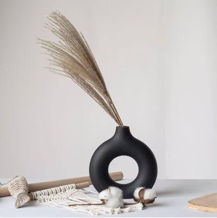 Vasen Schwarze Keramikdekoration Wohnzimmer Blumenarrangement Getrocknete Blumen Moderner Couchtisch Esstisch Fernsehschrank Kreative Donutvase_voghion.com