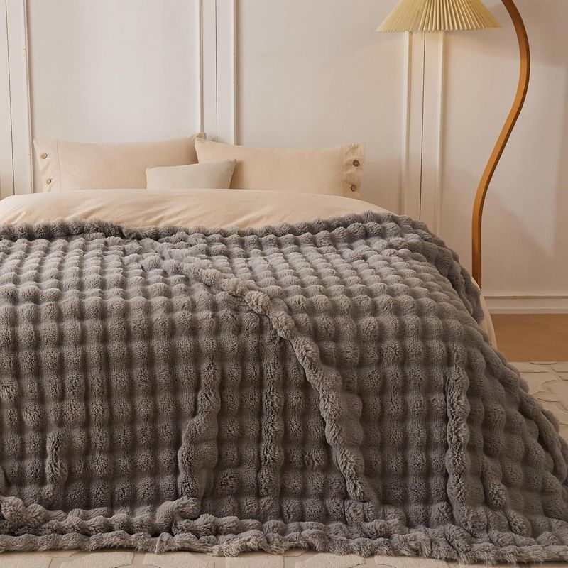 Double-Sided Fluffy Fleece Blanket - Oversized Plush Throw For Sofa & Bed Ultra-Soft Decorative Blanket For Travel Home Office (60"X80" Grey)_voghion.com