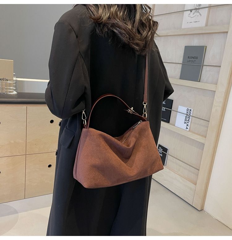 Suede Pillow 2024 Trendy Strap Lock Texture Large Capacity Single Shoulder Crossbody Bag Simple Handbag_voghion.com
