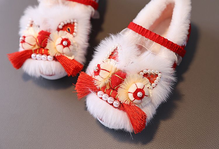 Hanfu d'hiver ShoeGlobe pour filles avec doublure polaire, jupe brodée style chinois à tête de cheval, chaussures pour enfants faites main à tête de tigre, neuf_voghion.com