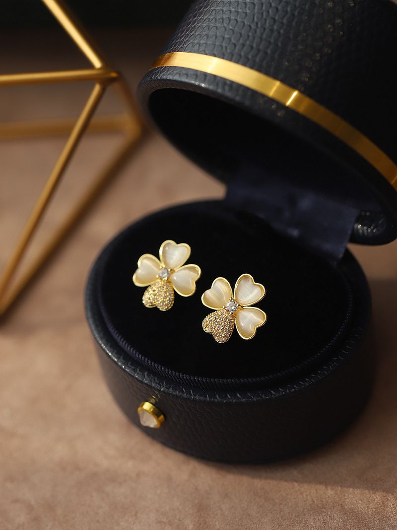 Women's accessories Diamond set simple temperament design sense trend earrings earrings_voghion.com