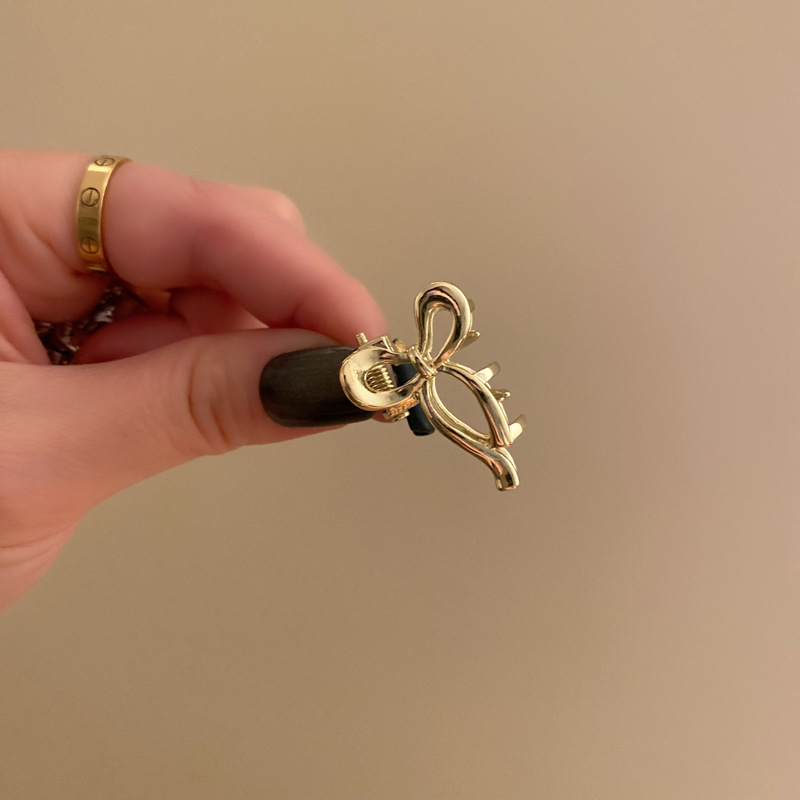 Fiocco in metallo clip piccola clip di squalo femminile design senso nicchia volume dei capelli meno fermaglio per capelli con frangia legata a metà femminile_voghion.com