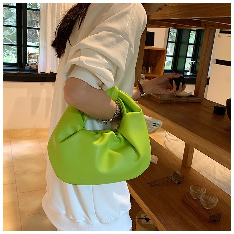Korean Fashion Moon 2024 Summer New Small Texture Women's Bag Simple and Fresh Handbag_voghion.com