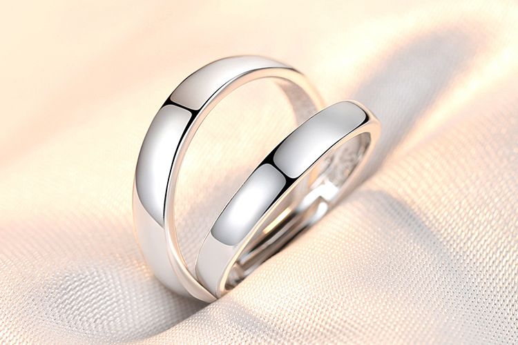 Inel de cuplu: O pereche simplă și la modă cu coroană coreeană din zirconiu pentru bărbați și femei, inel deschis cu diamant, simulare de nuntă_voghion.com