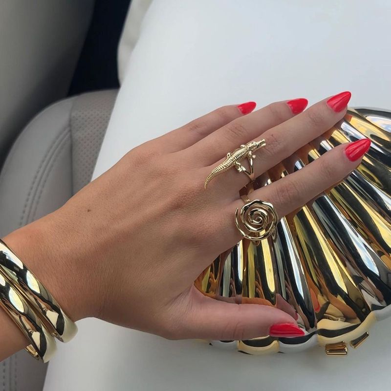 Damenschmuck Ruhiges und schönes Design Vergoldeter offener Ring Einfache Persönlichkeit Kalter Stil Handschmuck_voghion.com