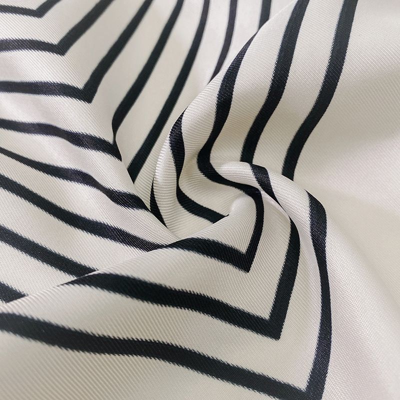 Gestreifter süßer Chiffon-Quadrat-Haarband für Damen, professioneller kleiner Schal_voghion.com