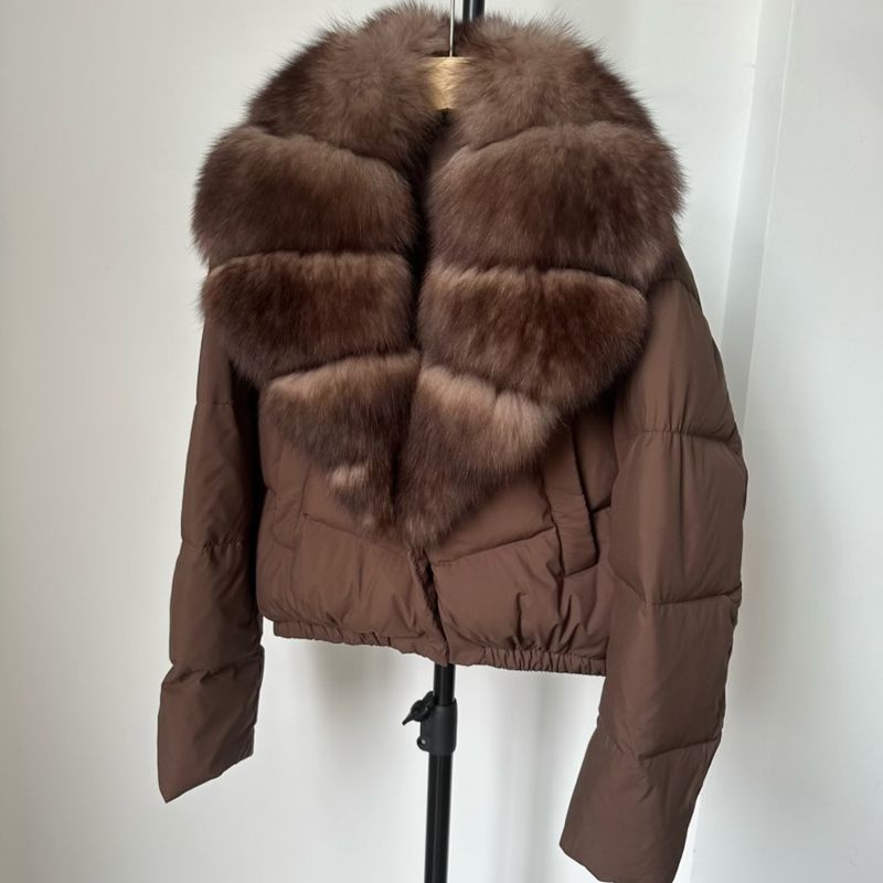 Luxury Winter Short Down Jacket For Women With Detachable Fox Fur Collar, High-Quality White Duck Down, Elegant & Stylish, Loose Fit, Warm_voghion.com