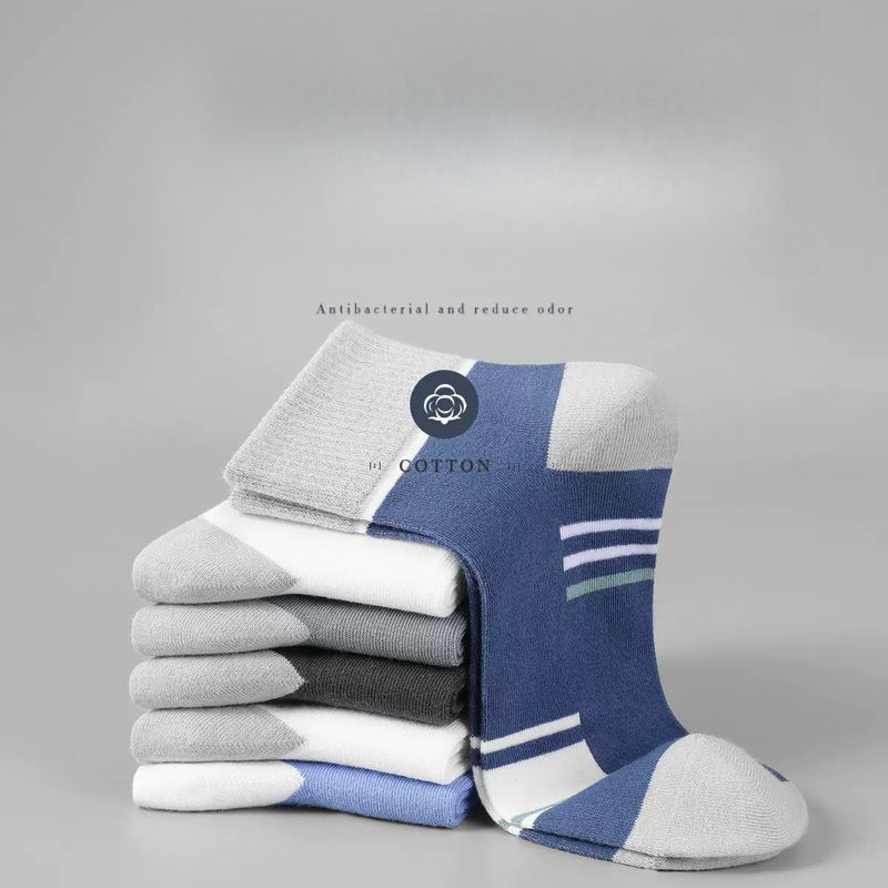Socks Men's Medium Tube Socks Spring And Autumn Sports Sweat-absorbing Deodorant Socks Spring And Summer Thin Color Matching Striped Sports Socks_voghion.com