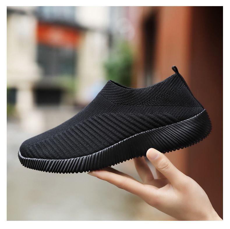 Plus Size Flyknit Dames 2024 Nieuwe Ademende Casual Elastische Sokken Lage Comfortabele Moederschoenen_voghion.com
