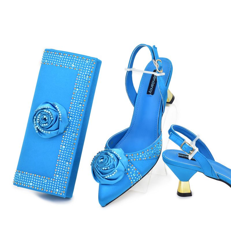 Solid Color Three Dimensional Design Hand Appliquéd Mid Heel Pointed Toe Shoes Paired With An Evening Bag Set_voghion.com