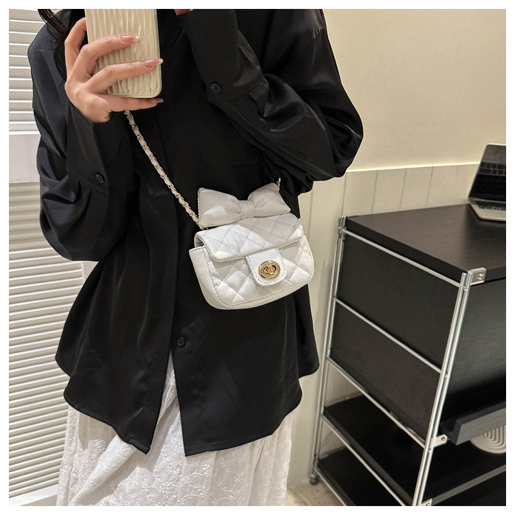 Texture 2024 New and Fashionable Chain Crossbody Spring/Summer Small Bowknot Mini Mouth Red Bag_voghion.com