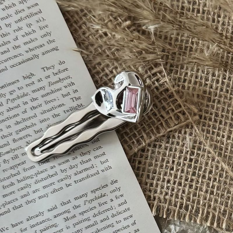 Fermagli per capelli laterali dolci e freschi a forma di cuore in argento, stile coreano di alta moda per ragazze_voghion.com