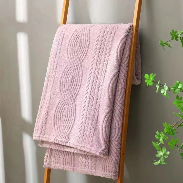 Four Seasons Leisure Blanket Multifunctional Blanket Air Conditioning Blanket_voghion.com