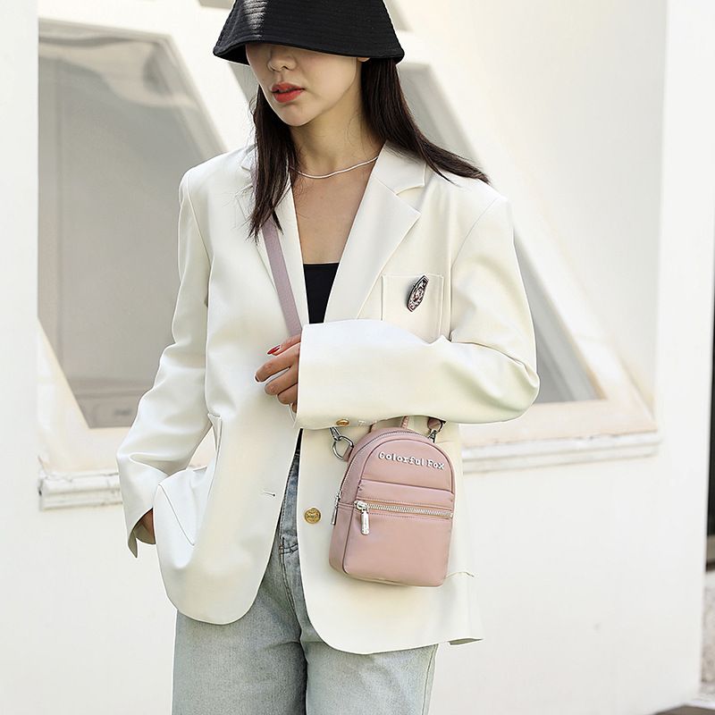 Borsa a tracolla portatile impermeabile con tracolla a forma di mini telefono colorato Fox per donna_voghion.com