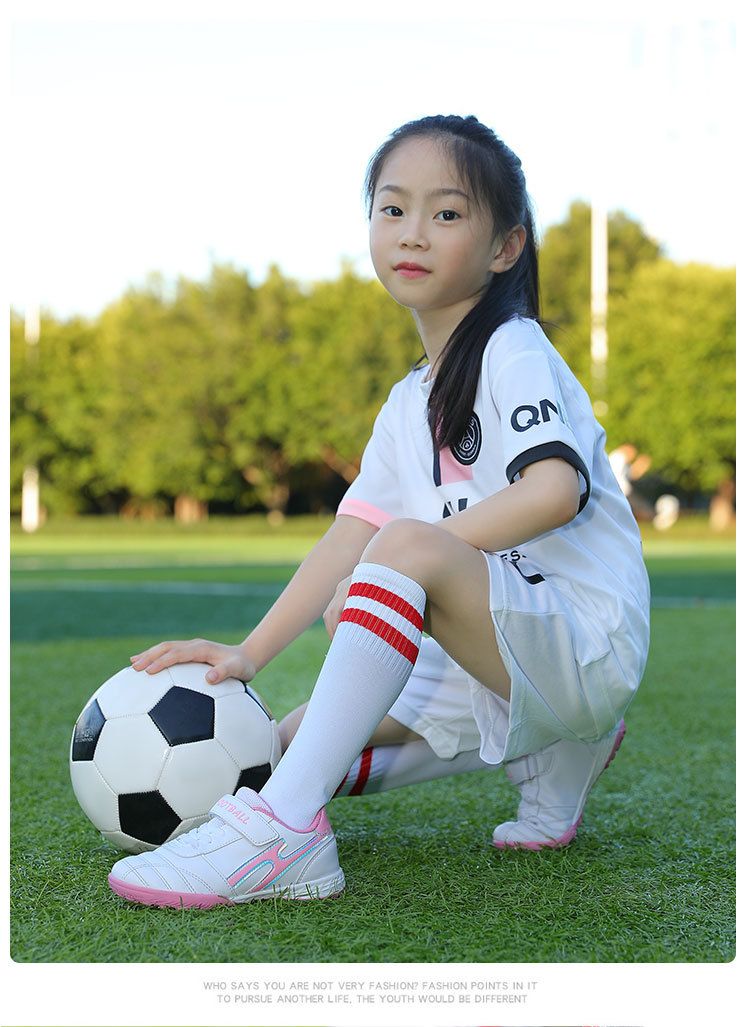 Broken nails, breathable Velcro, big children's and middle-aged children's sports shoes, breathable students' anti-slip training_voghion.com