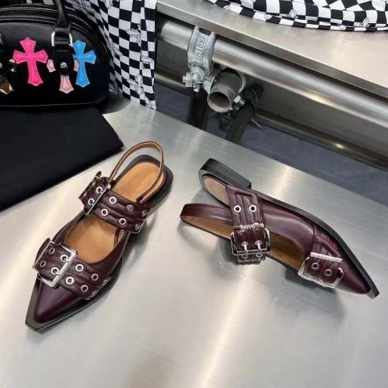 2024 Frühjahr/Sommer Neue Spitz Gürtel Schnalle Muller Echtes Leder Flache Unterseite Mary Jane Zurück Air Sandalen frauen Single_voghion.com