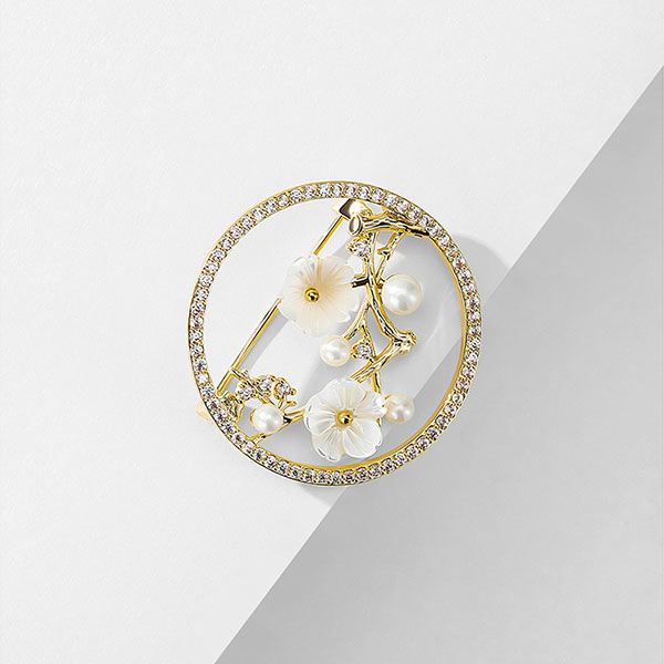 Natural Shell Plum Blossom Brooch, Corsage Femininity Pin, High-end Exquisite Neckline Accessories_voghion.com