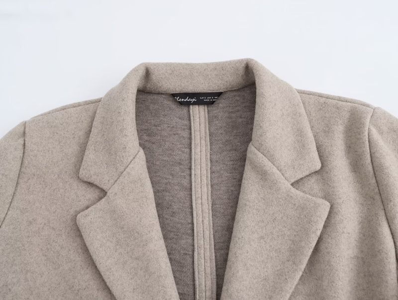 Cappotto autunnale da donna – Trench morbido di ispirazione francese con bottoni e collo in pelliccia sintetica (XS/S/M/L, cachi/nero/crema)_voghion.com